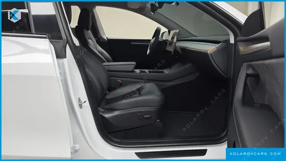 TESLA MODEL Y RWD