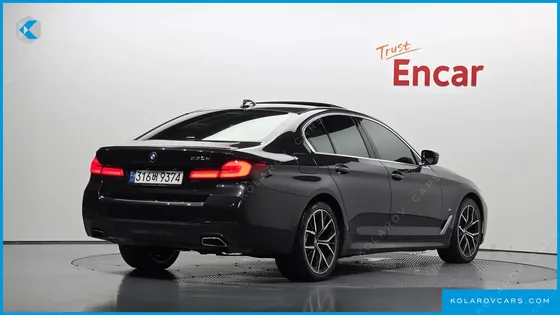 BMW 5 SERIES 530E M SPORT