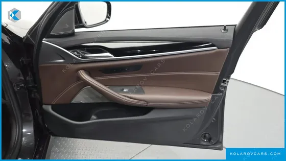 BMW 5 SERIES 530E M SPORT
