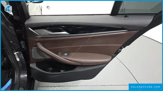 BMW 5 SERIES 530E M SPORT