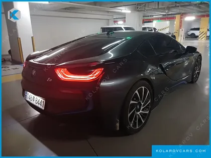BMW I8 COUPE