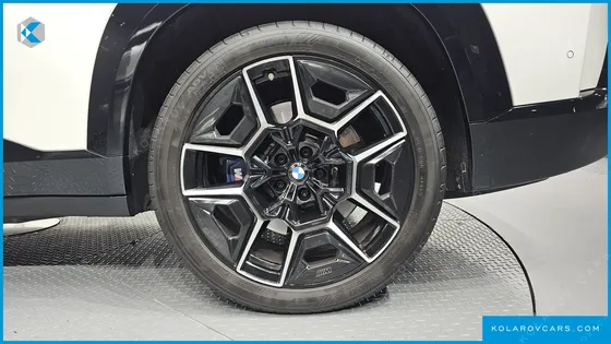 BMW XM 4.4