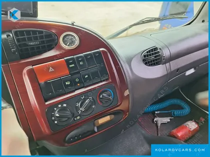 HYUNDAI MEGA TRUCK GOLD