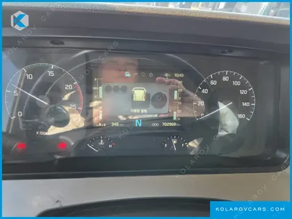 HYUNDAI EXCEED 10X4
