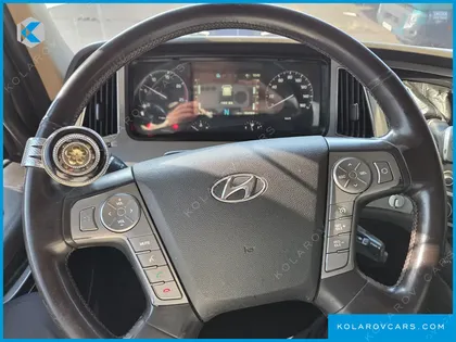 HYUNDAI EXCEED 10X4