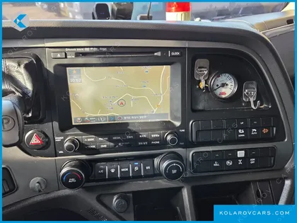 HYUNDAI EXCEED 10X4