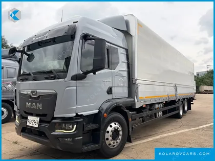 MAN TRUCK CARGO TRUCK 6X2