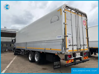 MAN TRUCK CARGO TRUCK 6X2