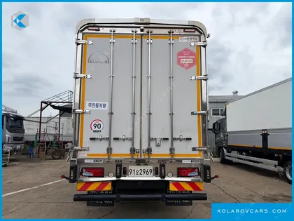 MAN TRUCK CARGO TRUCK 6X2