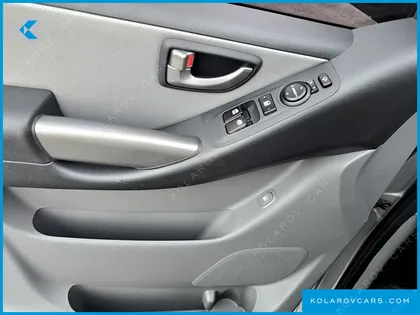 HYUNDAI GRAND STAREX NONE