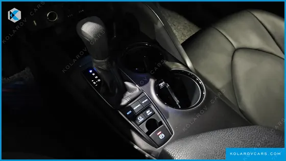 TOYOTA CAMRY 2.5 LE HYBRID