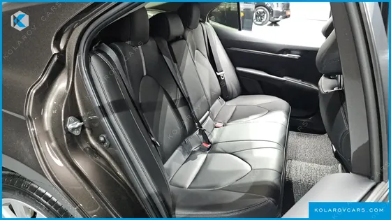 TOYOTA CAMRY 2.5 LE HYBRID