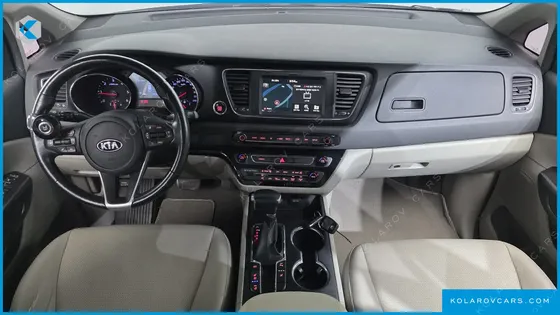 KIA CARNIVAL 9-SEATER LUXURY