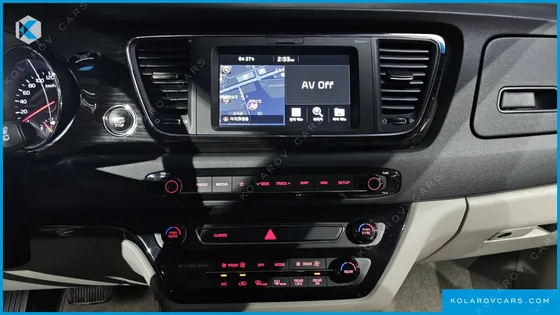 KIA CARNIVAL 9-SEATER NOBLESSE