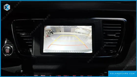 KIA CARNIVAL 9-SEATER NOBLESSE