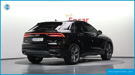 AUDI Q8 55 TFSI QUATTRO PREMIUM
