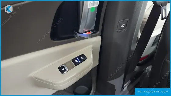 KIA CARNIVAL 7-SEATER NOBLESSE