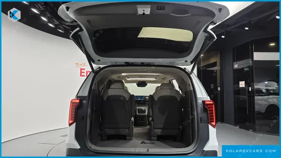 KIA CARNIVAL HEV 9SEATER SIGNATURE