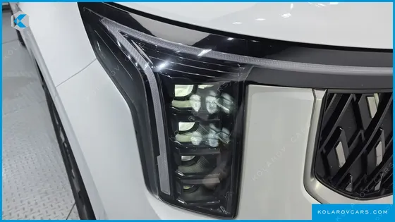 KIA CARNIVAL HEV 9SEATER SIGNATURE