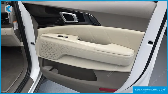KIA CARNIVAL HEV 9SEATER SIGNATURE