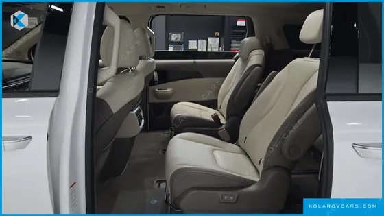 KIA CARNIVAL HEV 9SEATER SIGNATURE