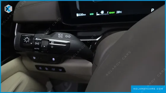 KIA CARNIVAL HEV 9SEATER SIGNATURE