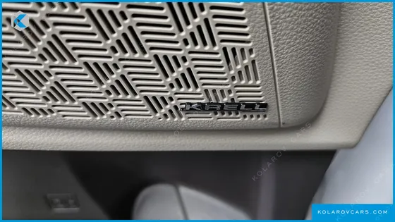 KIA CARNIVAL GASOLINE 7-SEATER HI LIMOUSINE