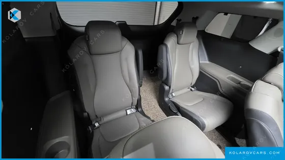 KIA CARNIVAL HEV 9SEATER SIGNATURE
