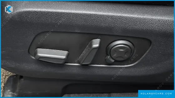 KIA CARNIVAL HEV 9SEATER SIGNATURE