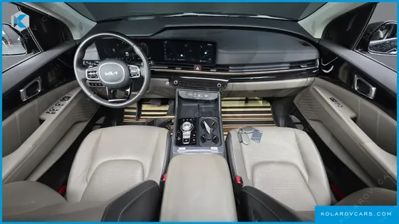 KIA CARNIVAL DIESEL 7-SEATER GRAVITY