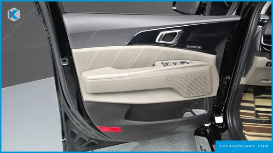 KIA CARNIVAL DIESEL 7-SEATER GRAVITY