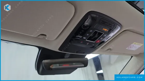 KIA CARNIVAL GASOLINE 9-SEATER GRAVITY