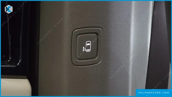 KIA CARNIVAL HEV 7-SEATER HI LIMOUSINE