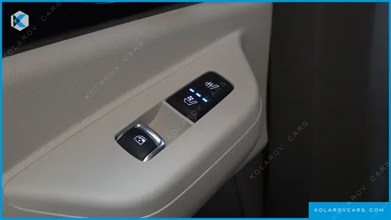 KIA CARNIVAL HEV 7-SEATER HI LIMOUSINE