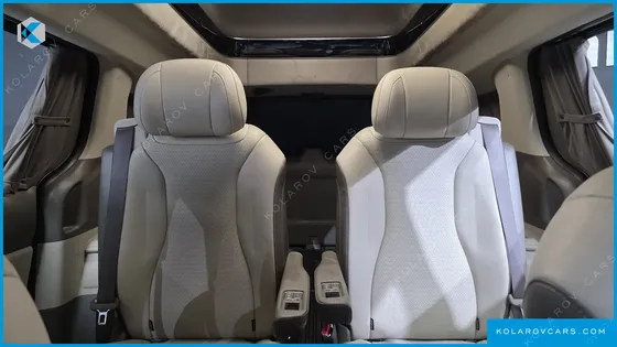 KIA CARNIVAL HEV 7-SEATER HI LIMOUSINE