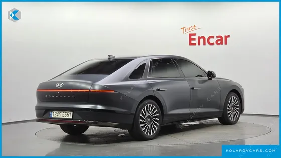 HYUNDAI GRANDEUR CALLIGRAPHY
