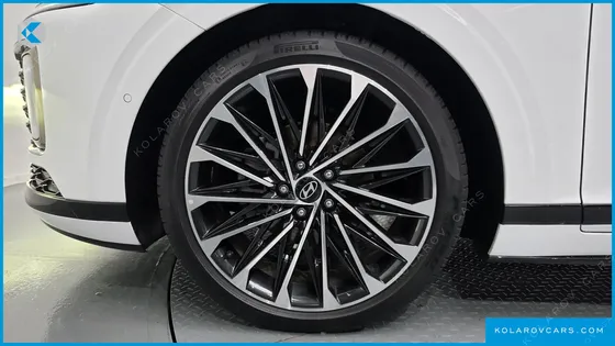 HYUNDAI GRANDEUR CALLIGRAPHY