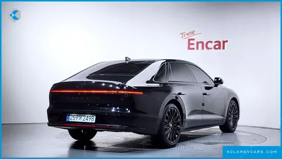 HYUNDAI GRANDEUR CALLIGRAPHY