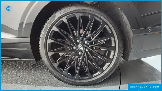 HYUNDAI GRANDEUR CALLIGRAPHY