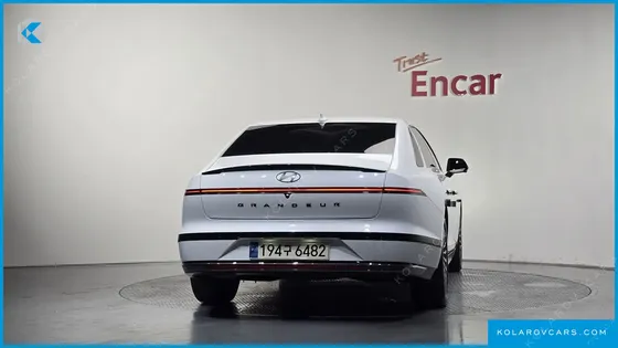 HYUNDAI GRANDEUR CALLIGRAPHY