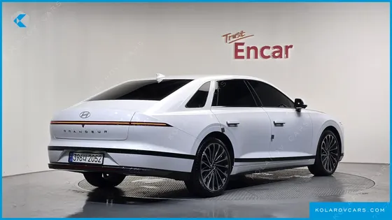 HYUNDAI GRANDEUR CALLIGRAPHY