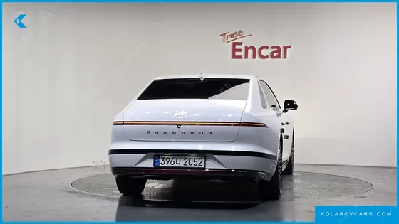 HYUNDAI GRANDEUR CALLIGRAPHY