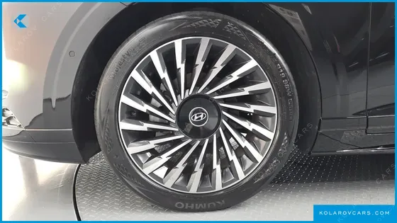 HYUNDAI GRANDEUR CALLIGRAPHY