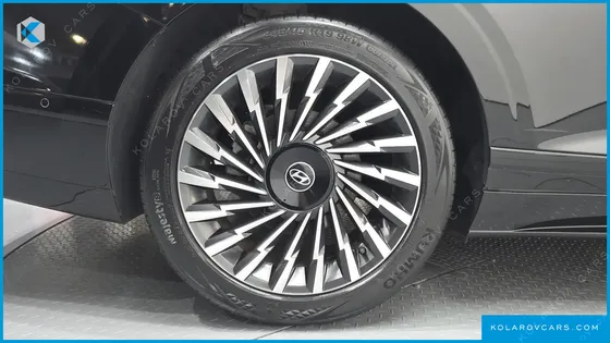 HYUNDAI GRANDEUR CALLIGRAPHY