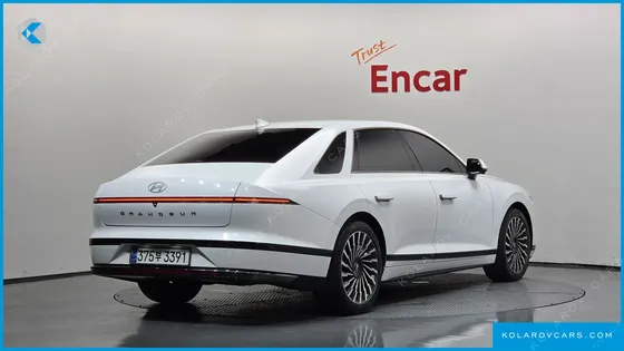 HYUNDAI GRANDEUR CALLIGRAPHY