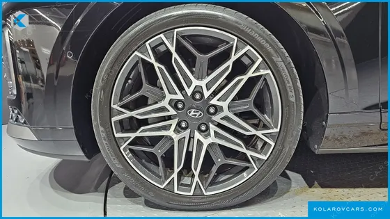 HYUNDAI GRANDEUR EXCLUSIVE