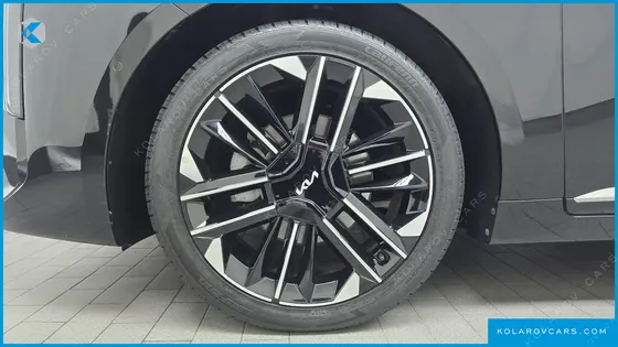 KIA K8 SIGNATURE