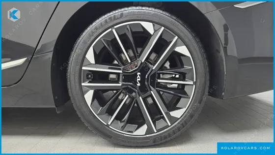 KIA K8 SIGNATURE