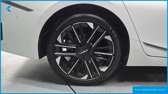 KIA K8 SIGNATURE