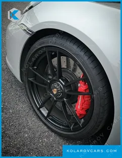 PORSCHE 911 CARRERA 4 GTS CABRIOLET